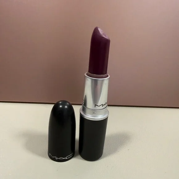 Mac Rebel Lipstick-Deep Berry Color - Picture 1 of 5